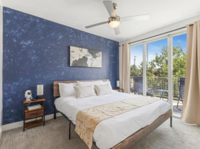 City Center Apartment - King Bed - Gym - Smart TV